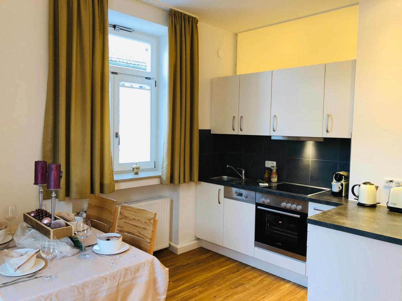 Golden Gapa Central Family Apartment 28 การ์มิช-พาร์เทนเคียร์เชน ภายนอก รูปภาพ