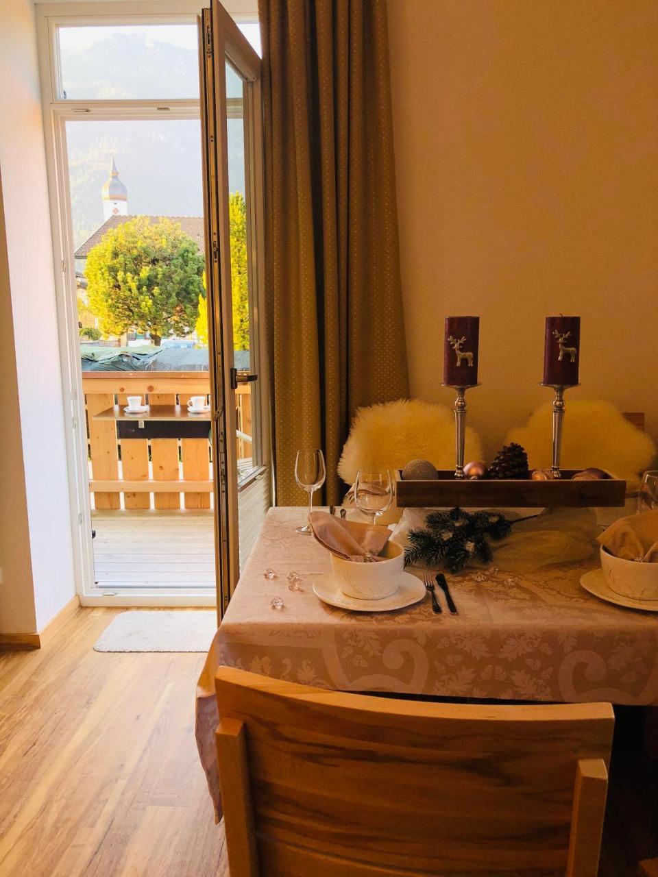 Golden Gapa Central Family Apartment 28 การ์มิช-พาร์เทนเคียร์เชน ภายนอก รูปภาพ