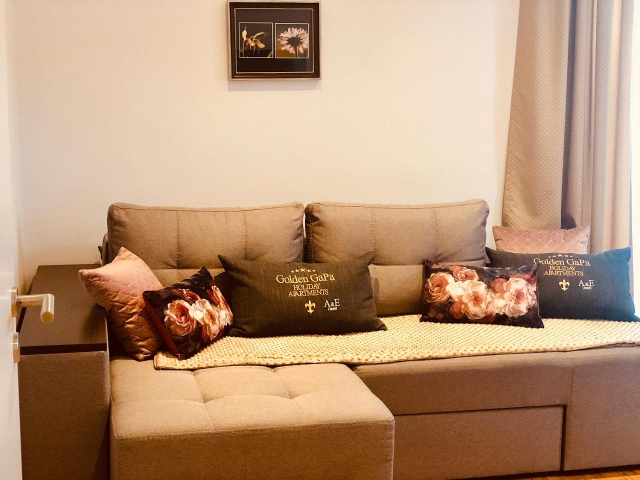 Golden Gapa Central Family Apartment 28 การ์มิช-พาร์เทนเคียร์เชน ภายนอก รูปภาพ
